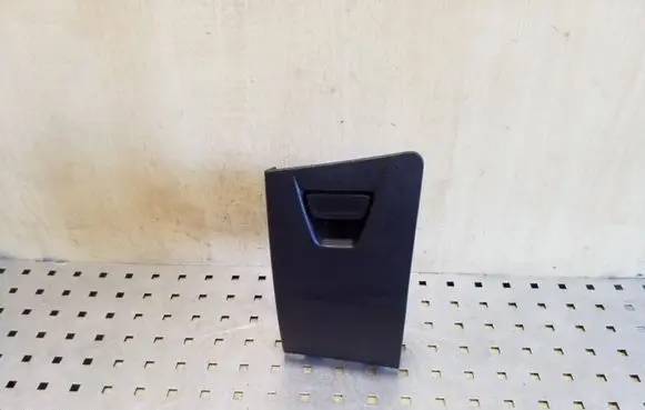 Ford Focus Glove box BM51A46441