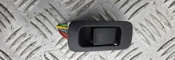 Suzuki Grand Vitara I Quarter vent window switch 