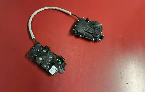 BMW X3 G01 Tailgate/trunk/boot lock/catch/latch 7357112 7383561 UK735711217