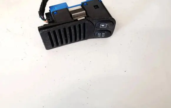 Alfa Romeo GT Fuel tank opening switch 156040104 61031400