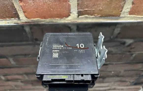 Toyota Hilux VIII Engine control unit/module 36381112731 8953371102