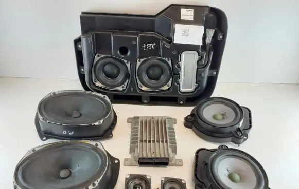 Nissan Navara D40 Audio system kit 280605X50A 28154EB50A