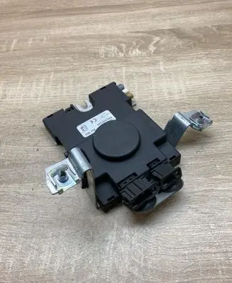 Audi A3 S3 8P Aerial antenna amplifier 8P0035225