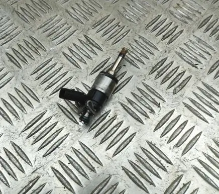 KIA Sportage Fuel injector 353102M417