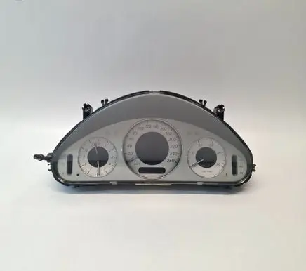 Speedometer (instrument cluster)
