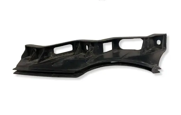 Volkswagen PASSAT B6 Front bumper mounting bracket 3C0807890