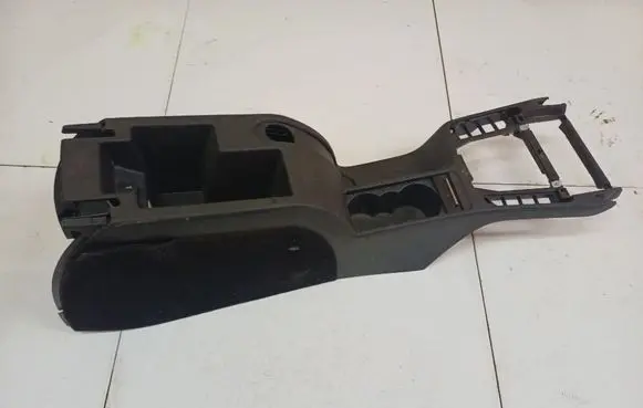 Skoda Superb B6 (3T) Center console 3T0863241D