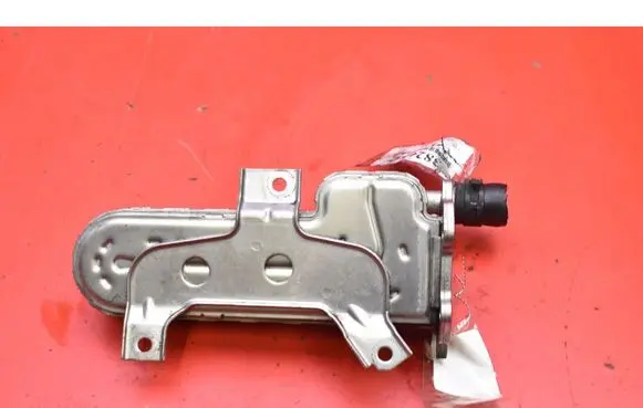 Skoda Octavia Mk2 (1Z) EGR valve cooler 038131513AD