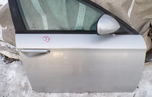 Alfa Romeo 159 Front door