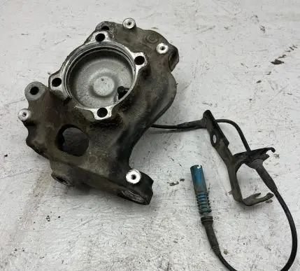 BMW 5 E60 E61 Front wheel hub spindle knuckle 6760954R 9110 1688