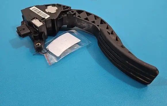 Renault Scenic III - Grand scenic III Accelerator throttle pedal 180020024R IMPRK1542806