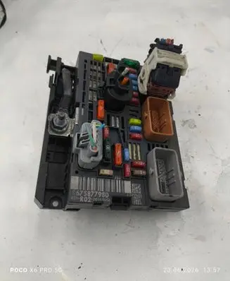 Citroen C4 Grand Picasso Fuse box set 9675877980