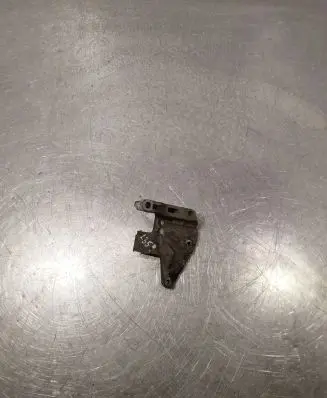Peugeot 308 SW Engine mounting bracket 25365224