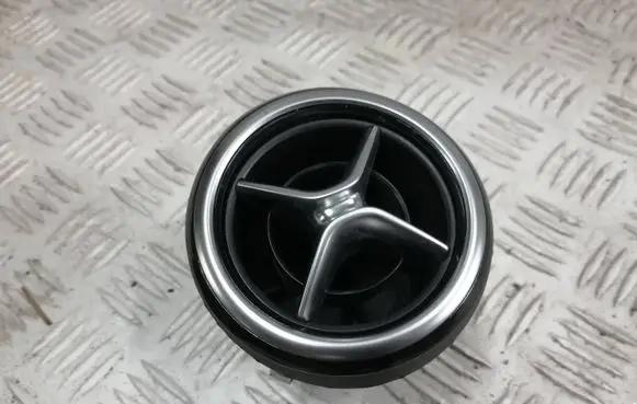Mercedes-Benz B W246 W242 Dash center air vent grill A2468300354 Y0B3103100
