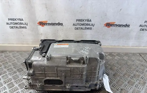 Toyota Auris E180 Voltage converter inverter G920076030