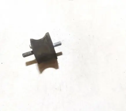 BMW 5 E39 Engine mount bracket 1094916