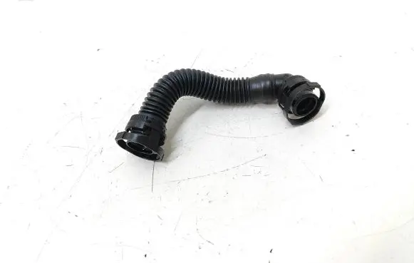 Volkswagen Golf VII Engine coolant pipe/hose