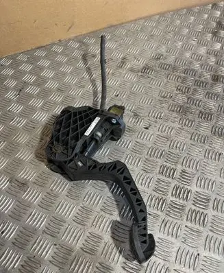 Audi A3 S3 A3 Sportback 8P Clutch pedal 1K1721059CH 16082005 6600494721