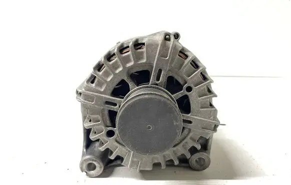 BMW 3 F30 F35 F31 Generator/alternator FG18D111 8519890 2617511A