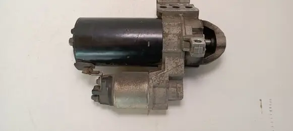 BMW 5 E60 E61 Starter motor 0001115069