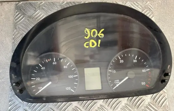 Mercedes-Benz Sprinter W906 Speedometer (instrument cluster) A9064469021 A9064468021