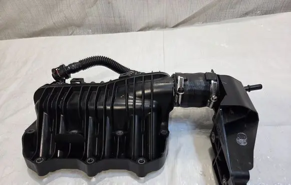 Ford Focus Intake manifold CM5G9424ED