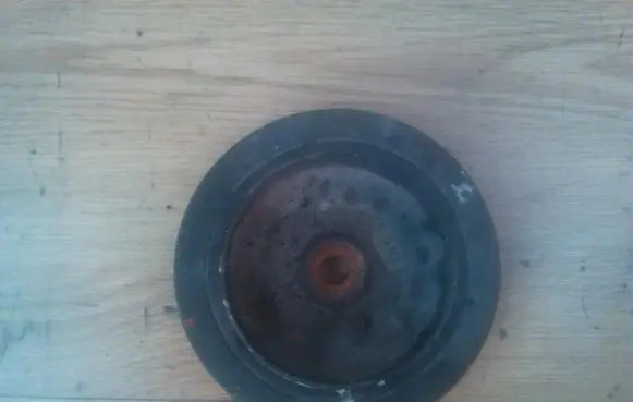 Renault Megane I Crankshaft pulley 7700724249