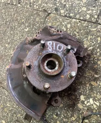 Toyota Auris 150 Front wheel hub