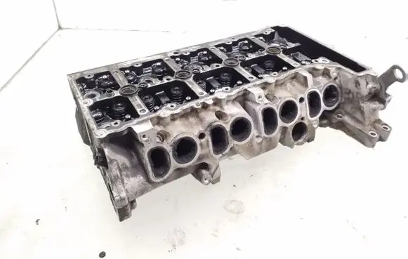 BMW 3 E90 E91 Engine head 7781098 778109803 14033800