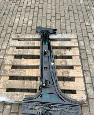 Mercedes-Benz GLC C253 Pillar (middle) 