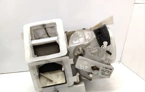 Mazda 929 Interior heater climate box assembly housing HE2261130 509220957 9F004