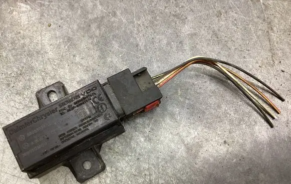 Jeep Grand Cherokee (WK) Tire pressure sensor 56053034AC 5WY7361 A0018275101