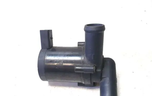 Volkswagen Touareg I Electric auxiliary coolant/water pump 7L0965561D