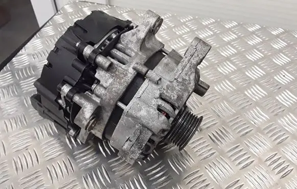 Land Rover Discovery 5 Generator/alternator l8b211a240bd