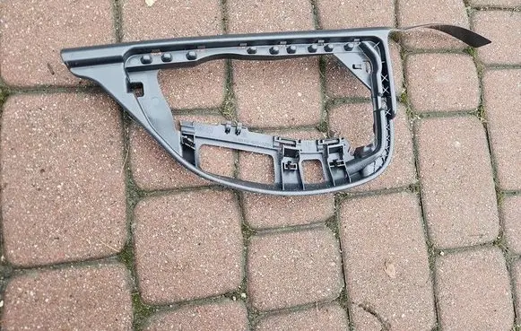 Opel Adam Front door seat control surround trim 13405618