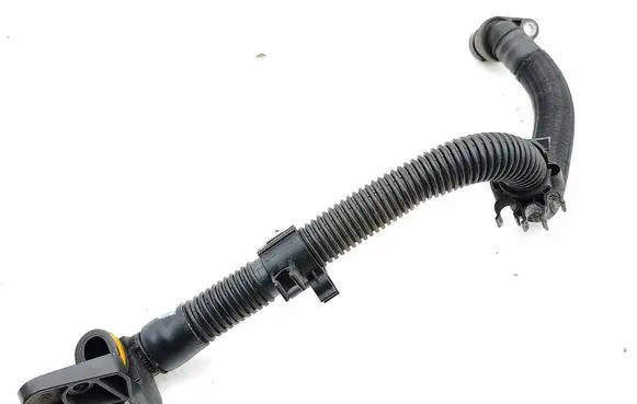 Audi Q5 SQ5 Breather hose/pipe 06L103226