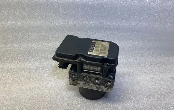 Toyota Avensis T250 ABS Pump 265800382