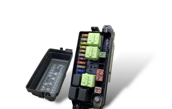 Mini One - Cooper Coupe R56 Fuse module 3449504 14266410 202234140207