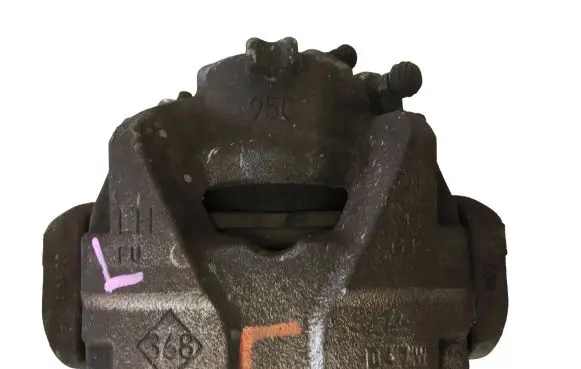 Renault Captur Front brake caliper 410107518R