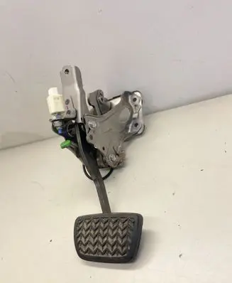 Lexus GS 250 350 300H 450H Brake pedal 4712130080