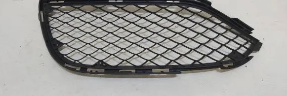 Mercedes-Benz C AMG W205 Front bumper lower grill A2058852723