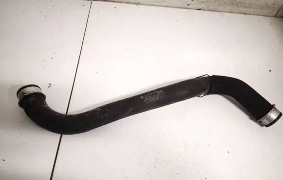 Mercedes-Benz CLS C219 Engine coolant pipe/hose A2115015382
