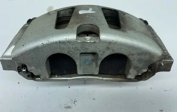 Chrysler Pacifica Front brake caliper 17986801 7988801 11D1