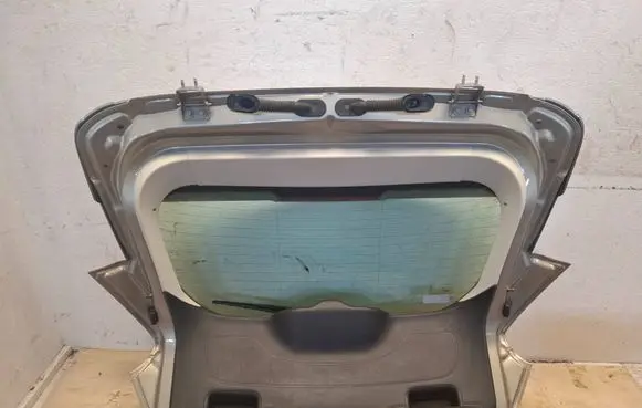 Ford Focus Tailgate/trunk/boot lid