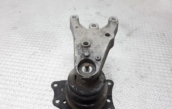 Volkswagen Fox Engine mount bracket 6Q0199185M