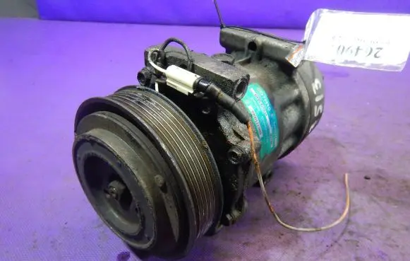 Renault Laguna I Air conditioning (A/C) compressor (pump) 7700111289