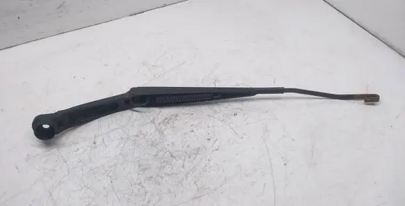 Subaru Outback Front wiper blade arm