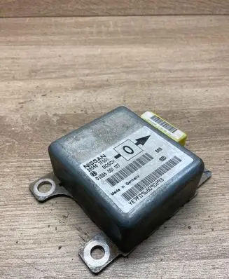 Nissan Terrano Airbag control unit/module 285567F001 0285001137