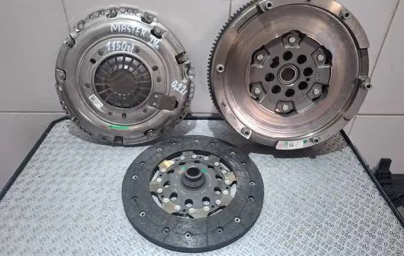 Renault Master III Clutch set kit 123108013R 301015629R 302103398R