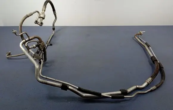 Opel Vectra C Air conditioning (A/C) pipe/hose 9229659